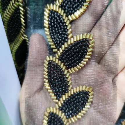 dentelle perlée pour garniture